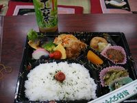 お昼のお弁当