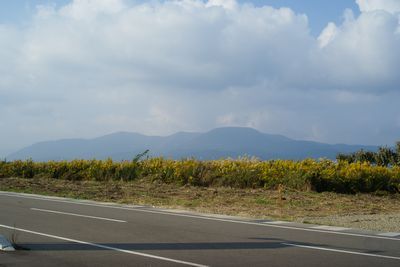 高田から見る県境の山